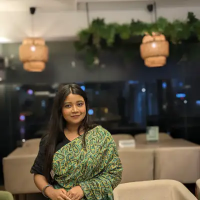 Esrat Smriti